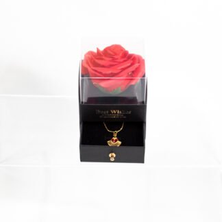 kolie-kardoula-me-kouti-triantafyllo