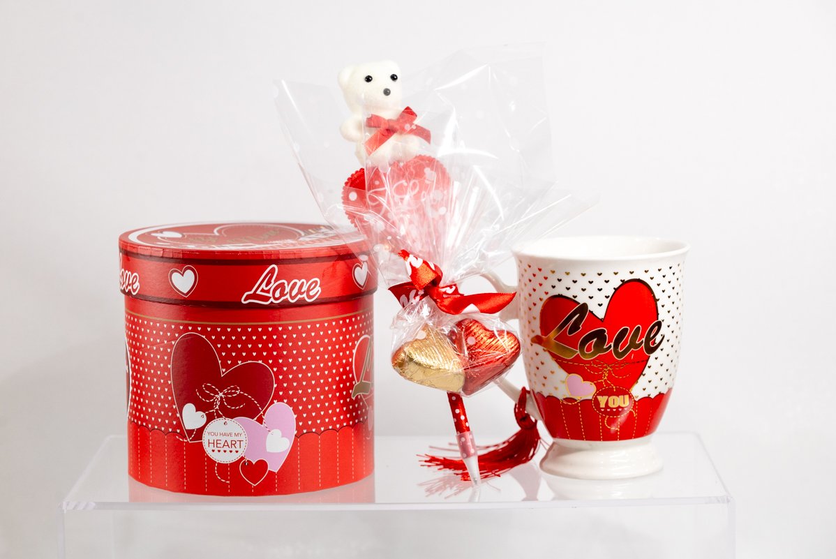 koupa love me stilo kai sokolatakia